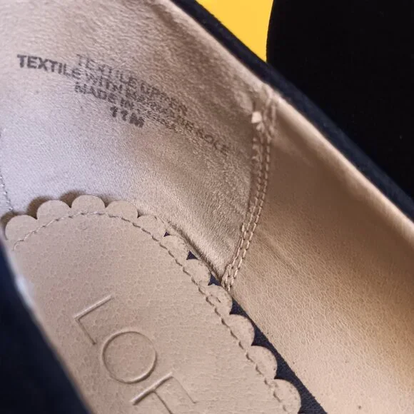 ❄️ LOFT Black Suede Wedge Heel Pumps Size 11 - Picture 9 of 9